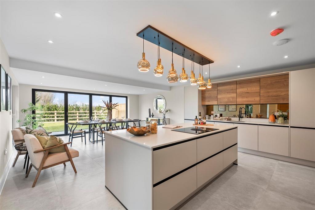 Dining kitchen