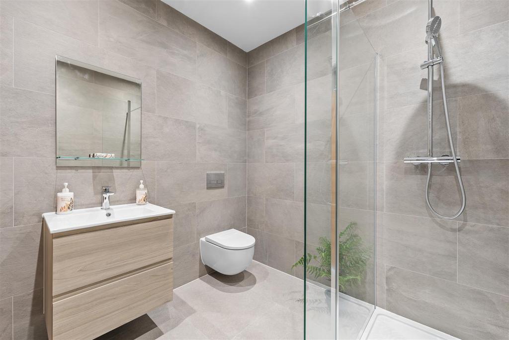 Ensuite shower room