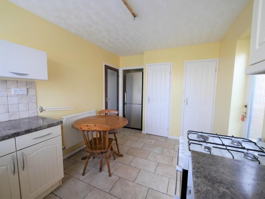 Kitchen breakfast room3