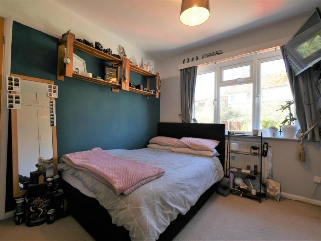 Bedroom2 2