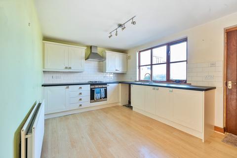 17 The Meadows, Arnside, Carnforth, LA5 0EY