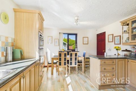 3 bedroom detached house for sale, Southdale Drive, Carlton, Nottingham