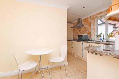 undefined, Cavendish Avenue, Cavendish Gardens, HG2