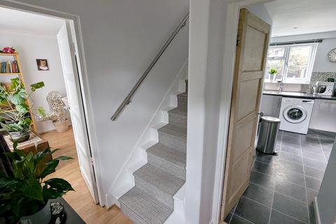 23 Almsford Drive, Harrogate, HG2 8EN