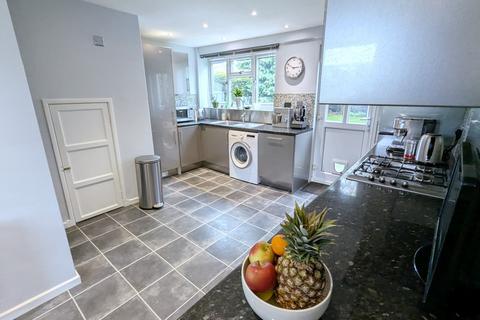 23 Almsford Drive, Harrogate, HG2 8EN