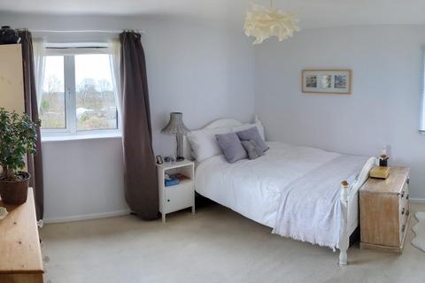 23 Almsford Drive, Harrogate, HG2 8EN