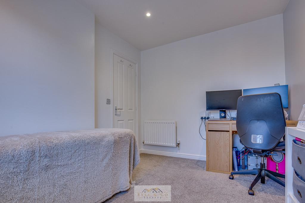 Bedroom 2.4