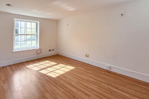 3 bedroom townhouse for sale, Church Walk, Trowbridge