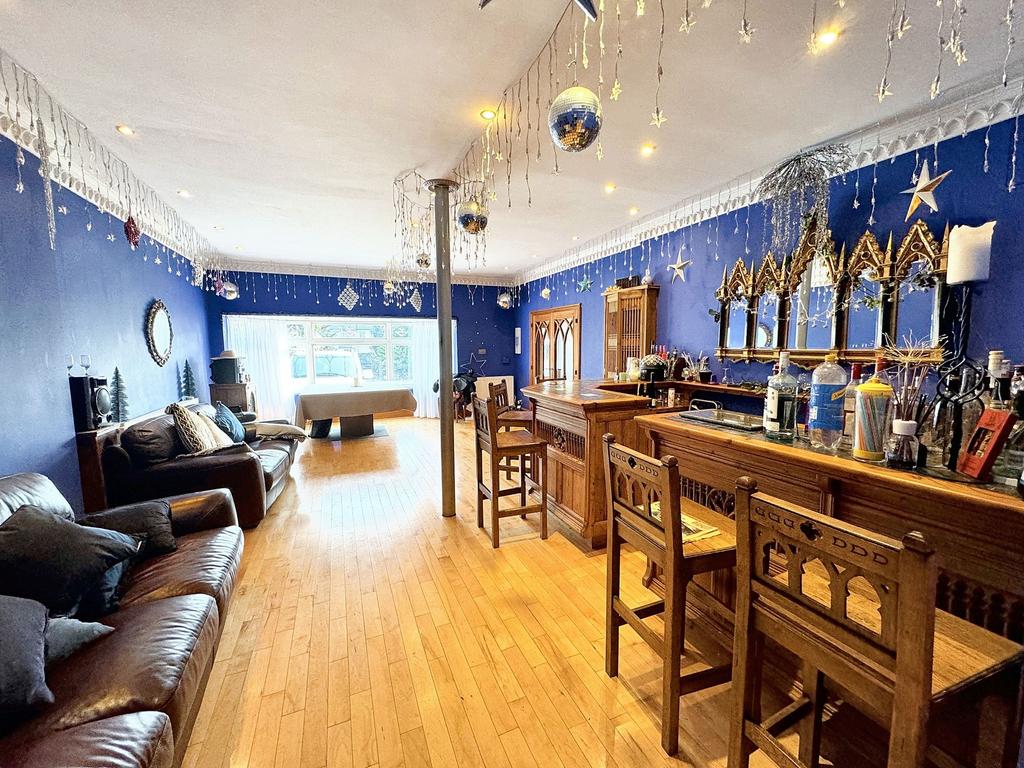 Entertainment room