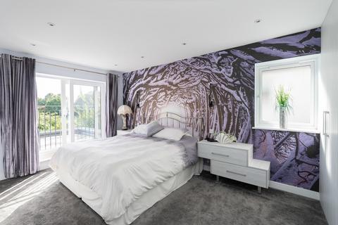 78 Ashcombe Road, Dorking, RH4 1NA