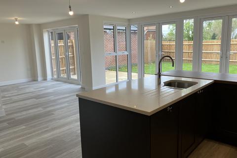 5 bedroom detached house for sale, Plot 200, The Thorne at Biddenham Park, MK40, Shandon Leys, Off Bromham Road MK40