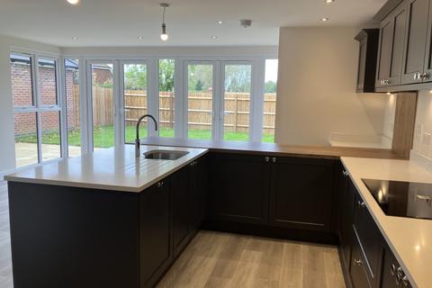 5 bedroom detached house for sale, Plot 200, The Thorne at Biddenham Park, MK40, Shandon Leys, Off Bromham Road MK40