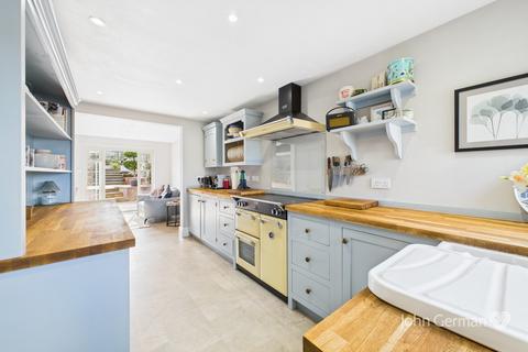 4 bedroom detached house for sale, Hillcrest Avenue, Burton-on-Trent