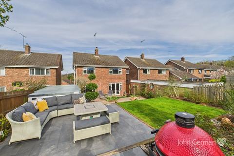 4 bedroom detached house for sale, Hillcrest Avenue, Burton-on-Trent
