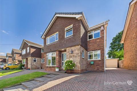 4 bedroom detached house for sale, Hillcrest Avenue, Burton-on-Trent