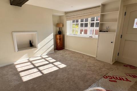2 bedroom terraced house for sale, The Square, Petersfield GU31