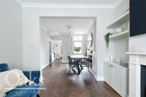 19 Dundee Road, London, SE25 4QN