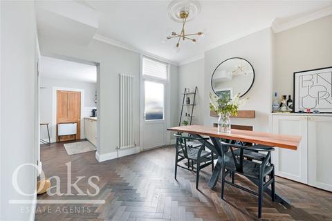 19 Dundee Road, London, SE25 4QN