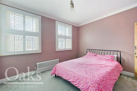 19 Dundee Road, London, SE25 4QN