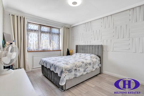 8 Stour Avenue, Southall, UB2 4HL