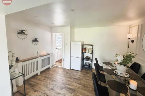3 bedroom semi-detached house for sale, Rowan Close, Evesham, WR11
