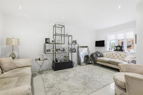 4 bedroom house for sale, Green Close, Brookmans Park, AL9