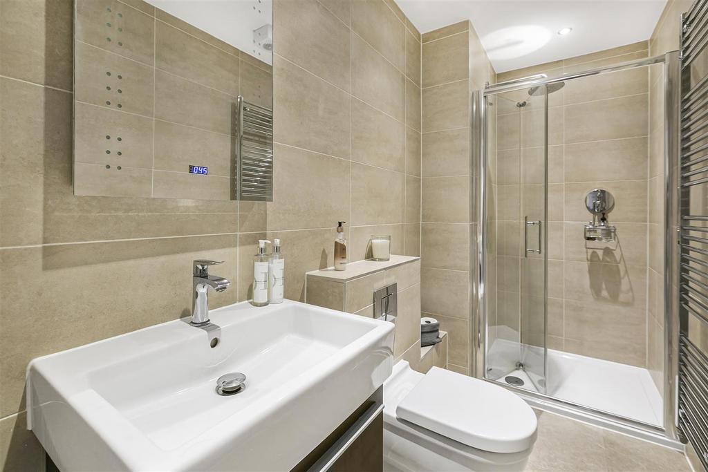 Ensuite shower room