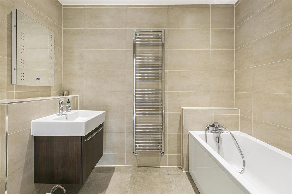Ensuite bathroom
