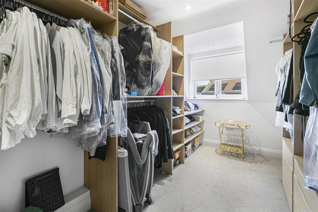 Dressing room / bedroom 4