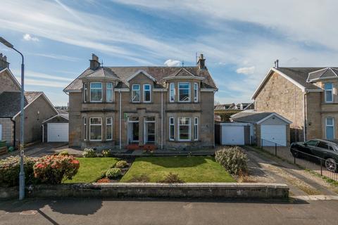 8 Barloan Crescent, Dumbarton, G82 2AT