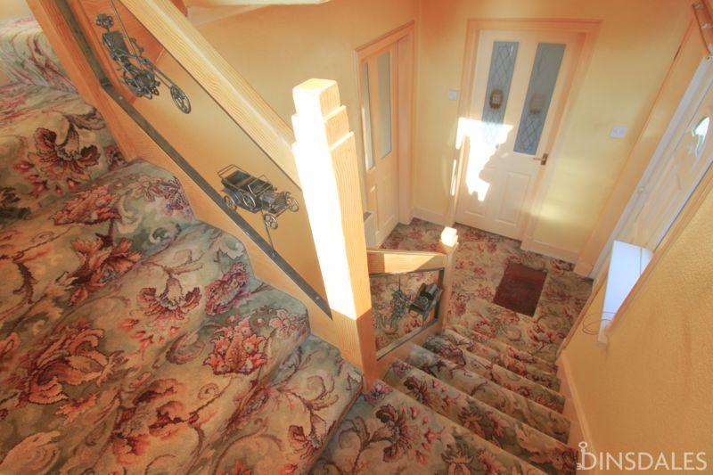 Entrance/Stairs