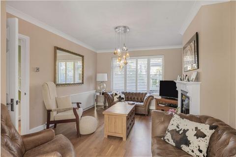 30 Broom Mead, Bexleyheath, DA6 7NY