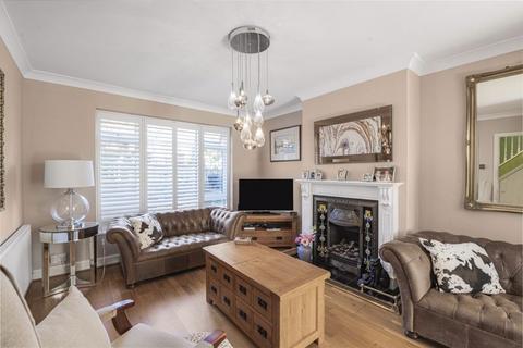30 Broom Mead, Bexleyheath, DA6 7NY