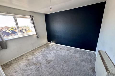2 bedroom apartment for sale, Perry Hill Road, Oldbury