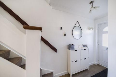 93 Aveling Close, Purley, CR8 4DX
