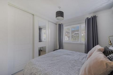 93 Aveling Close, Purley, CR8 4DX