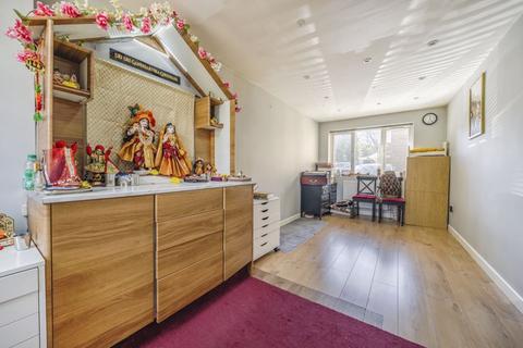 3 bedroom semi-detached house for sale, Hamond Close, South Croydon