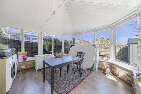 28 Hamond Close, South Croydon, CR2 6BZ