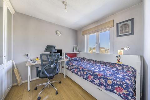 28 Hamond Close, South Croydon, CR2 6BZ