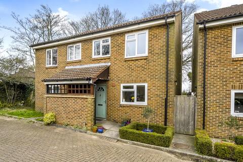 4a Goddards Close, Cranbrook, TN17 3LJ