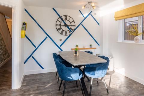 4 bedroom detached house for sale, 8 Manor Drive, Woodhall Spa