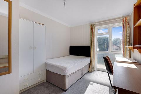 10 Otham Close, Canterbury, CT2 7QX