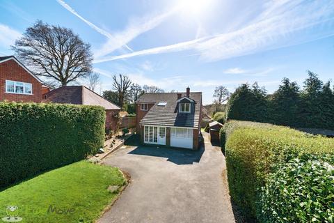 10a Burney Bit, Pamber Heath, Tadley, RG26 3TN