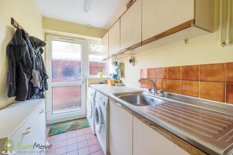 10a Burney Bit, Pamber Heath, Tadley, RG26 3TN