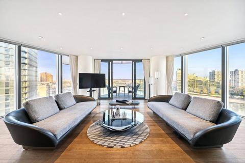 3 bedroom flat for sale, Waterfront Drive, London
