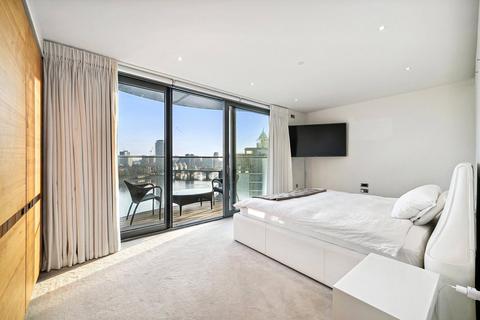 3 bedroom flat for sale, Waterfront Drive, London