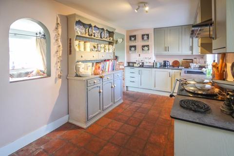 4, St Marys Cottages Duck Street, Elham, Canterbury, CT4 6TN