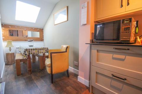 4, St Marys Cottages Duck Street, Elham, Canterbury, CT4 6TN