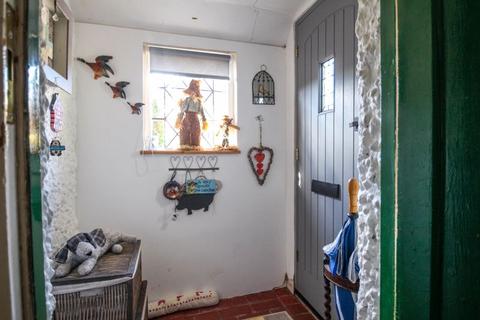 4, St Marys Cottages Duck Street, Elham, Canterbury, CT4 6TN