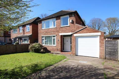 3 bedroom detached house to rent, Rothesay Crescent, Sale M33